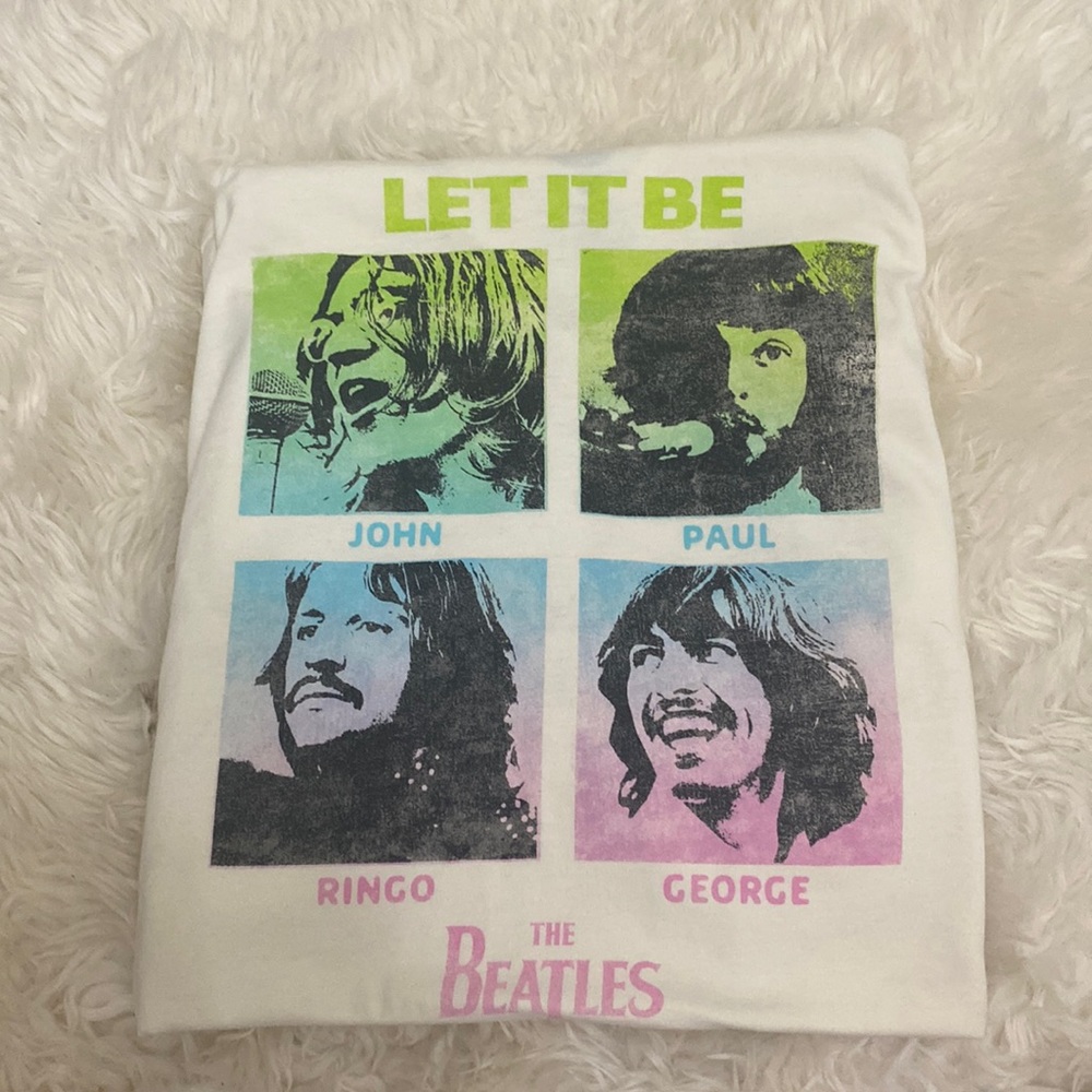 •The Beatles Tee•